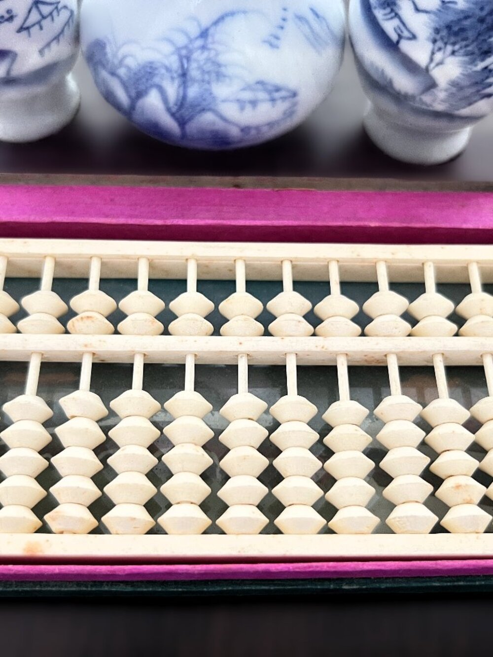 Vintage Miniature Bovine Bone Suanpan Abacus Reverse Hand Painting Glass Box